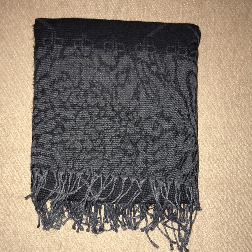 Woman’s Large Dennis Basso Scarf/Shawl